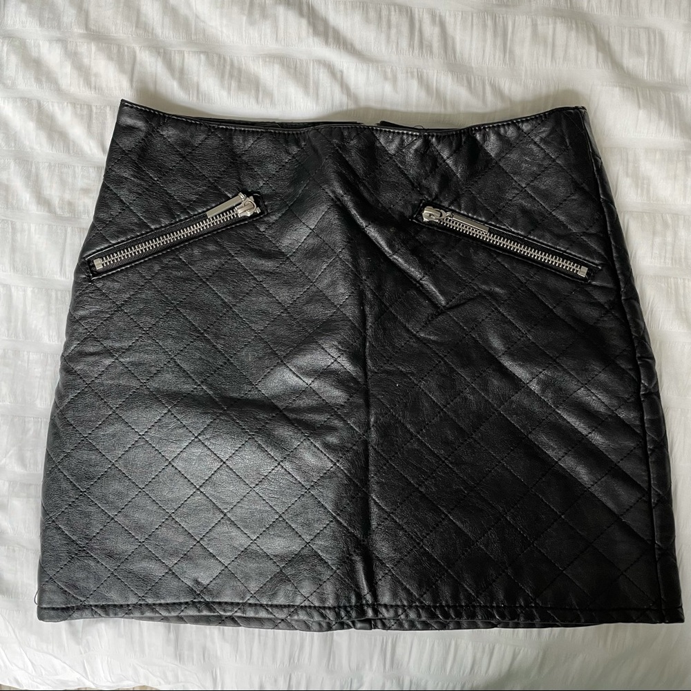 Quilted black leather skirt